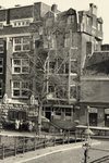 Het pand op een historische foto, let op het ornament op de balustrade.
<br/>
Beeldbank Stadsarchief Amsterdam, rond 1930